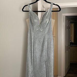 Cinderella Divine size 6 silver prom dress
